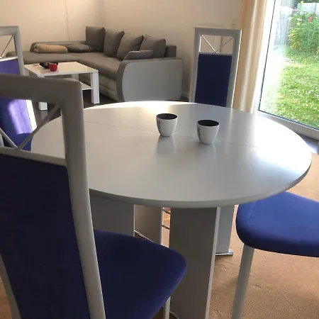 Hafenmeister Ferienwohnung * Wiek auf Ruegen